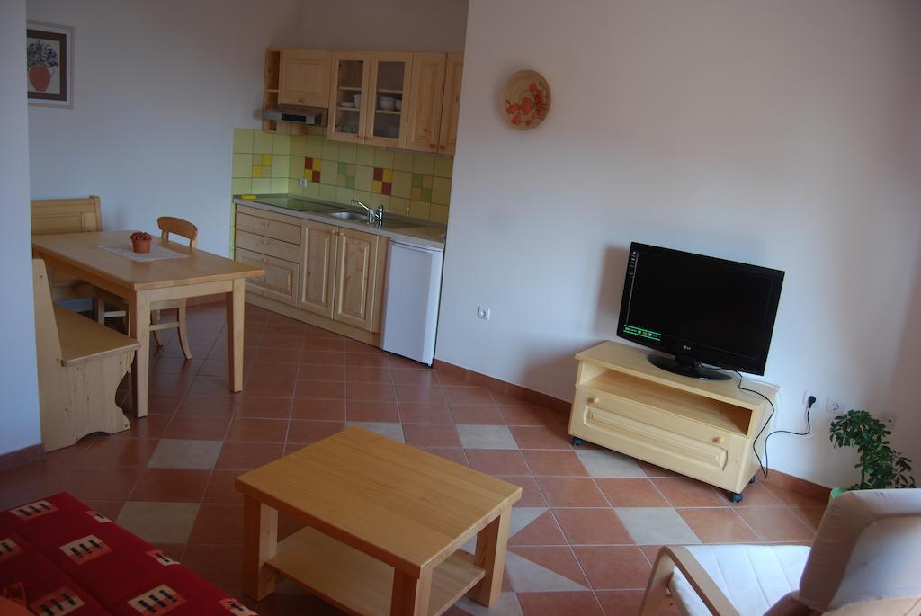 Apartments Organic Tourist Farm Jeglijenk Šentjanž pri Dravogradu 객실 사진